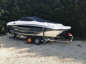 2017 Stingray 215LR