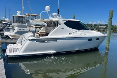 Tiara Yachts 3900 Sovran