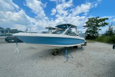 Boston Whaler 240 Vantage