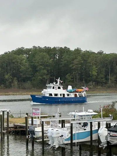 Restless T Yacht Photos Pics 