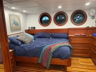 Restless T Yacht Photos Pics 