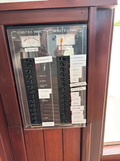 Restless T Yacht Photos Pics 