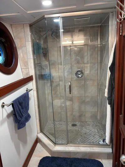 Restless T Yacht Photos Pics 