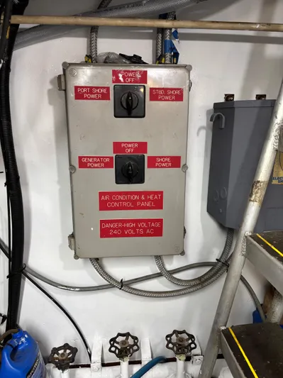 Restless T Yacht Photos Pics 