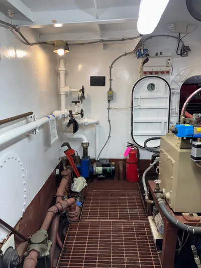 Restless T Yacht Photos Pics 