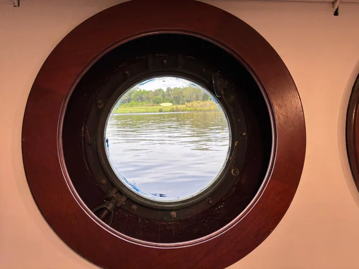 Restless T Yacht Photos Pics 