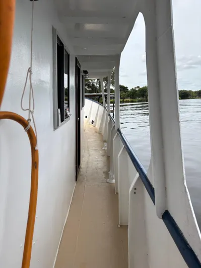 Restless T Yacht Photos Pics 