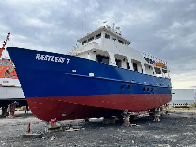 Restless T Yacht Photos Pics 