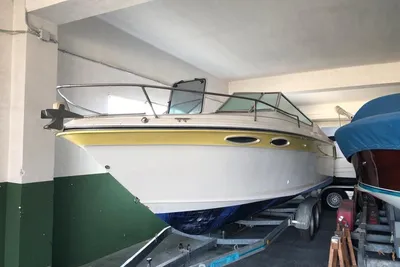 1990 Sea Ray 220 Cuddy Cabin