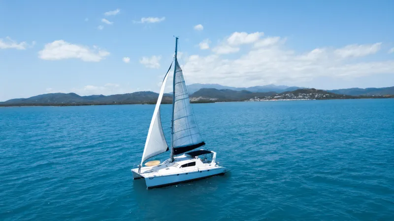 U Turn Yacht Photos Pics 