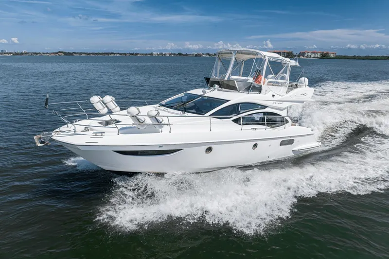 Island Home Yacht Photos Pics 