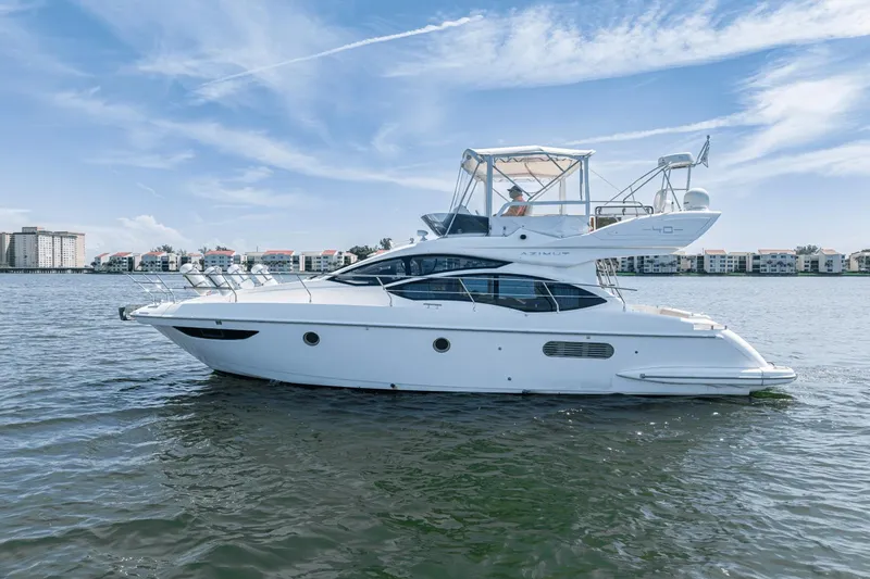 Island Home Yacht Photos Pics 