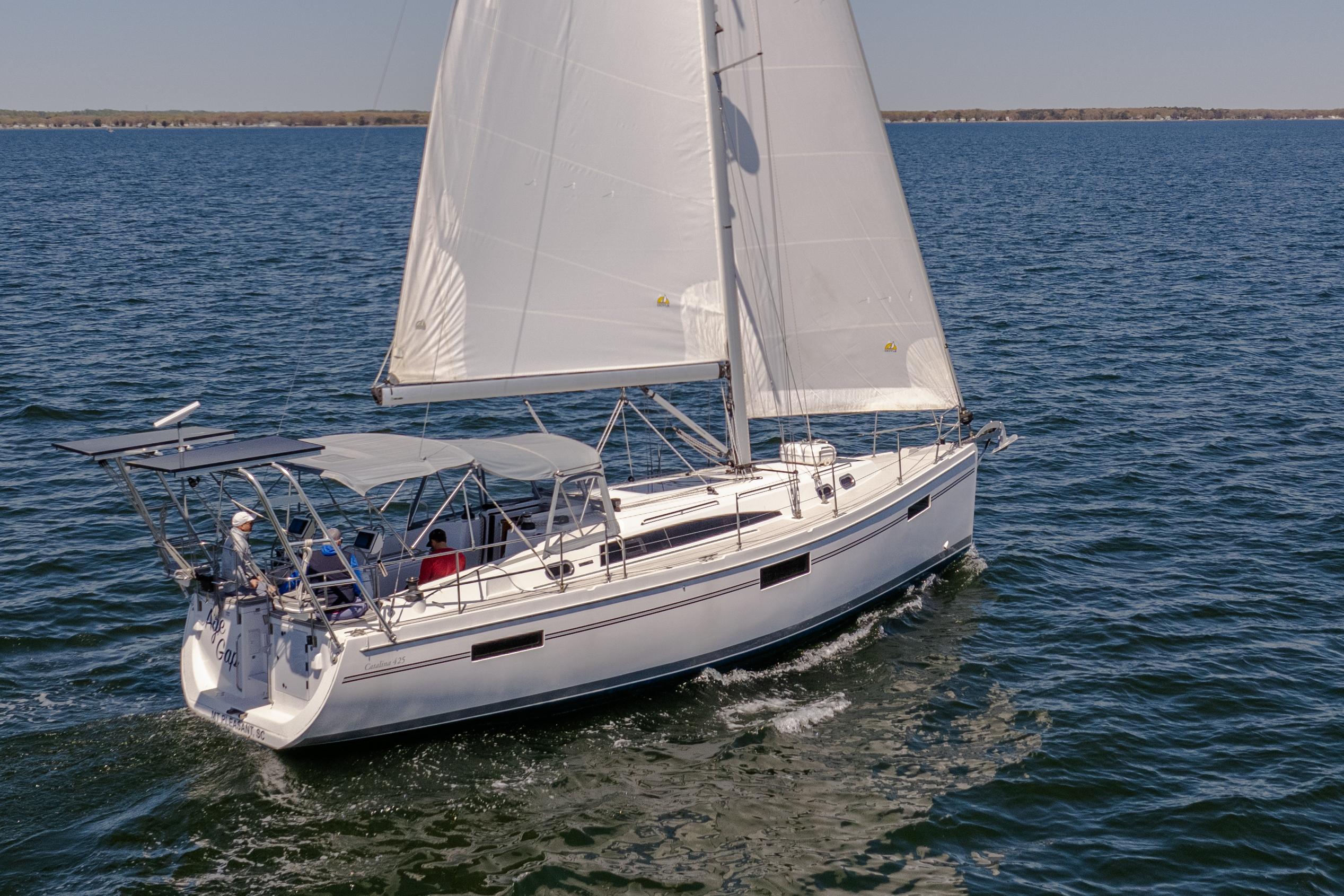 Catalina 425