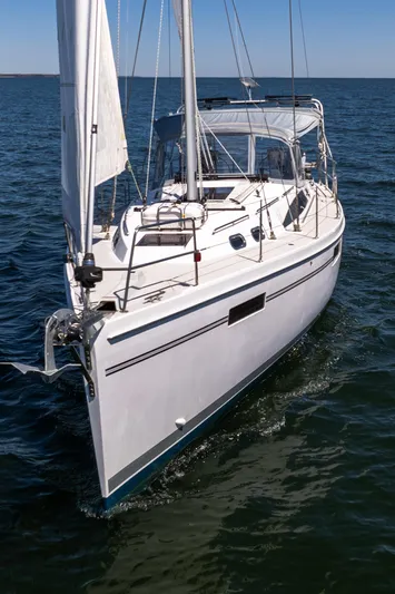 Age Gap Yacht Photos Pics 