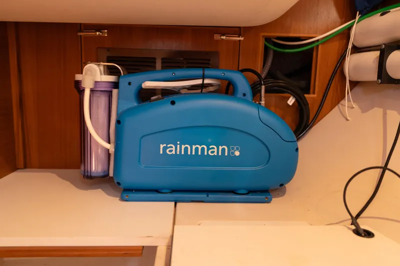 Age Gap Yacht Photos Pics 2023 Catalina 425