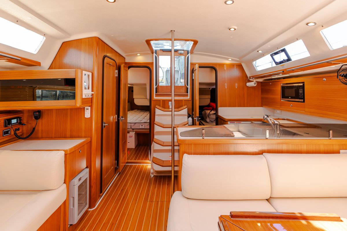 2023 Catalina 42 