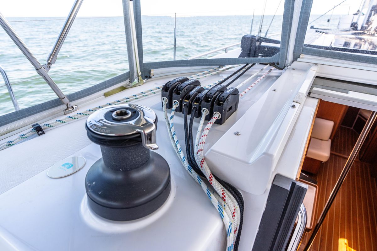 2023 Catalina 42 