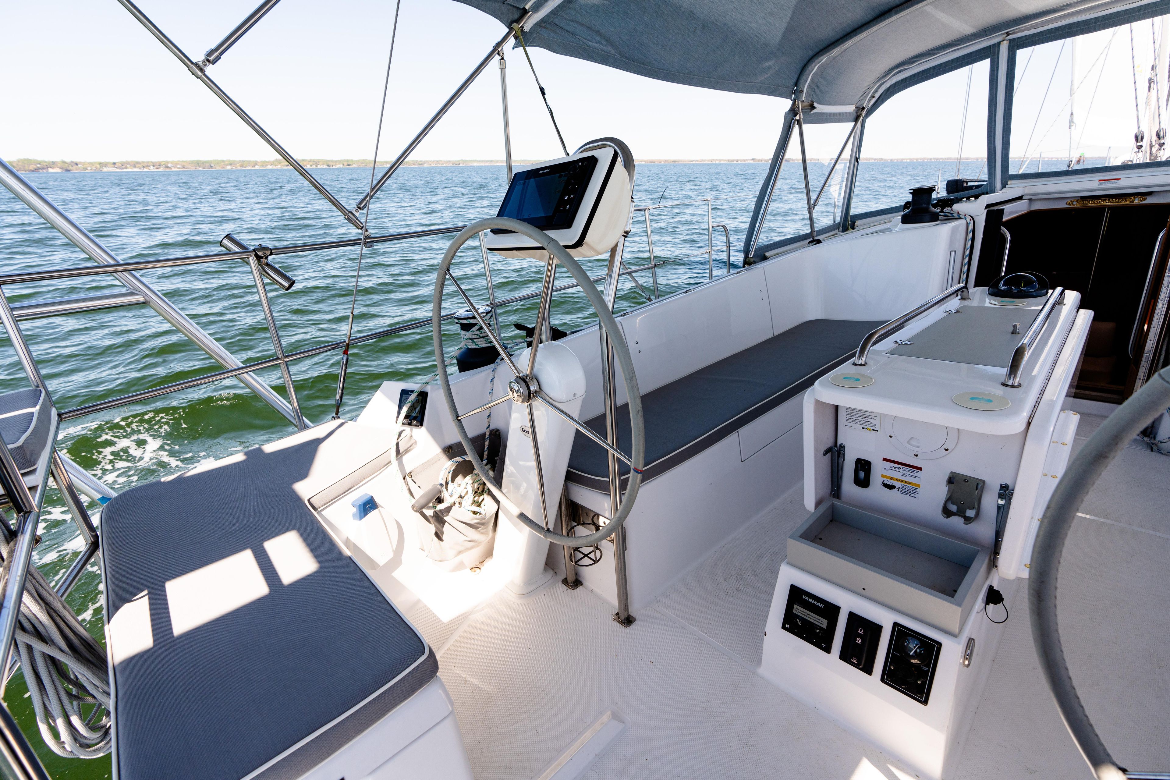 2023 Catalina 42 