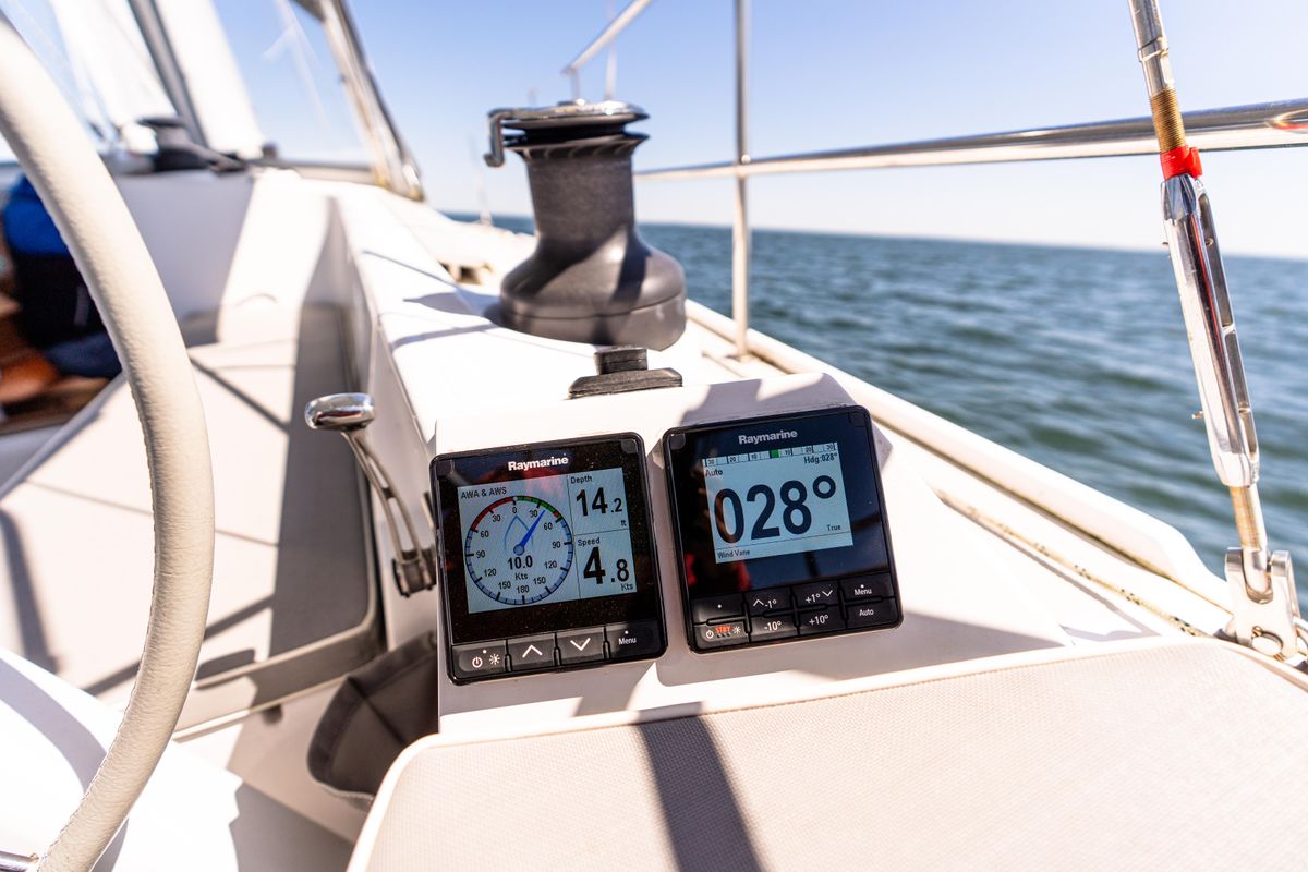 2023 Catalina 42 