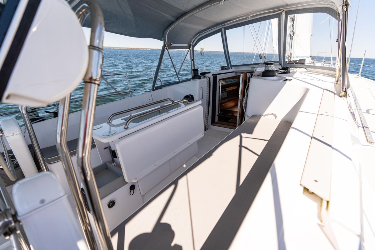 2023 Catalina 42 