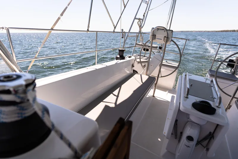 Age Gap Yacht Photos Pics 