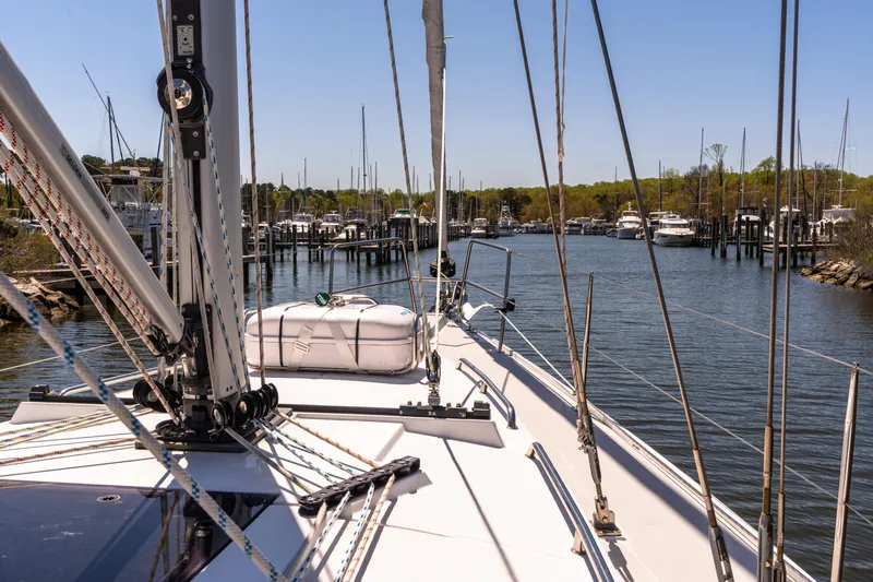 Age Gap Yacht Photos Pics 2023 Catalina 425