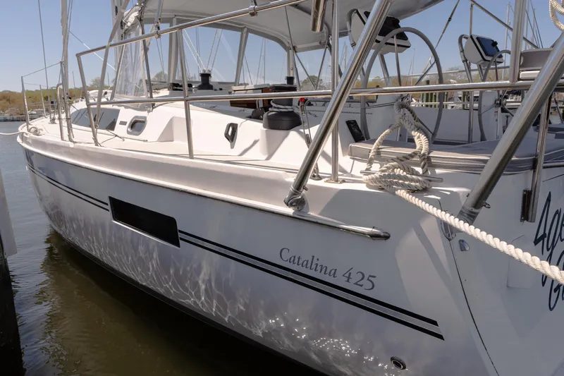 Age Gap Yacht Photos Pics 2023 Catalina 425