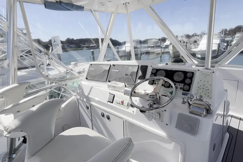 Valahsea Yacht Photos Pics Egg Harbor 37 VALAHSEA - Flybridge - Helm