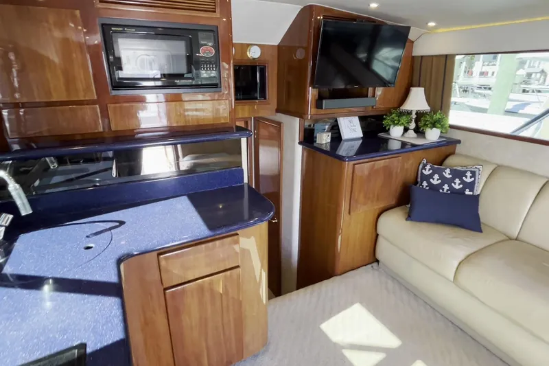 Valahsea Yacht Photos Pics Egg Harbor 37 VALAHSEA - Salon