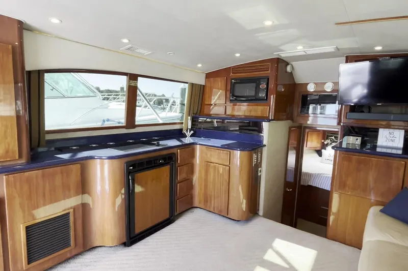 Valahsea Yacht Photos Pics Egg Harbor 37 VALAHSEA - Salon