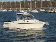 2006 Boston Whaler 305 Conquest