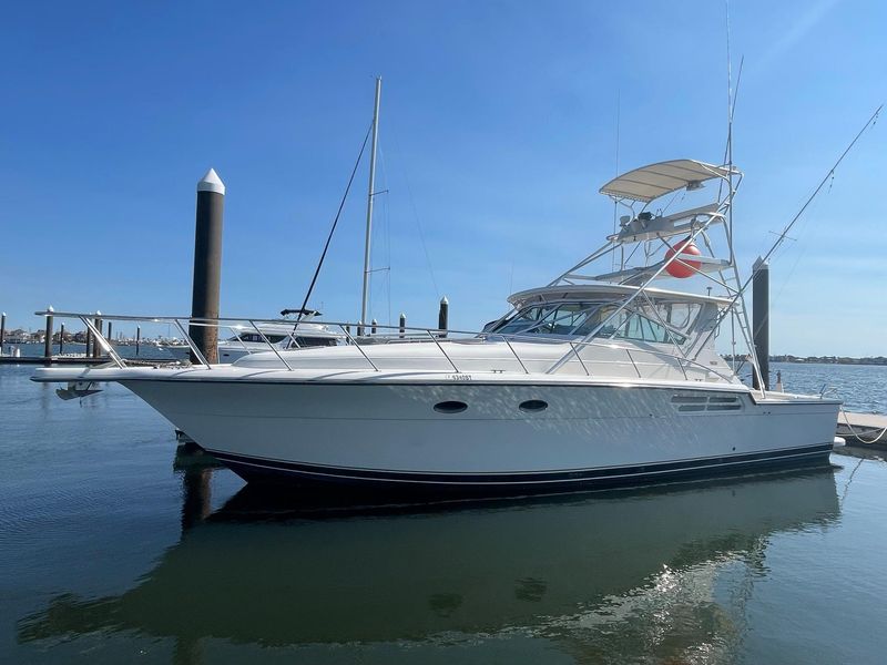 1997 Tiara Yachts 43 Express