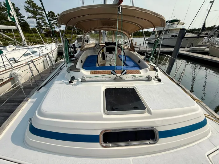 Epoch Yacht Photos Pics 