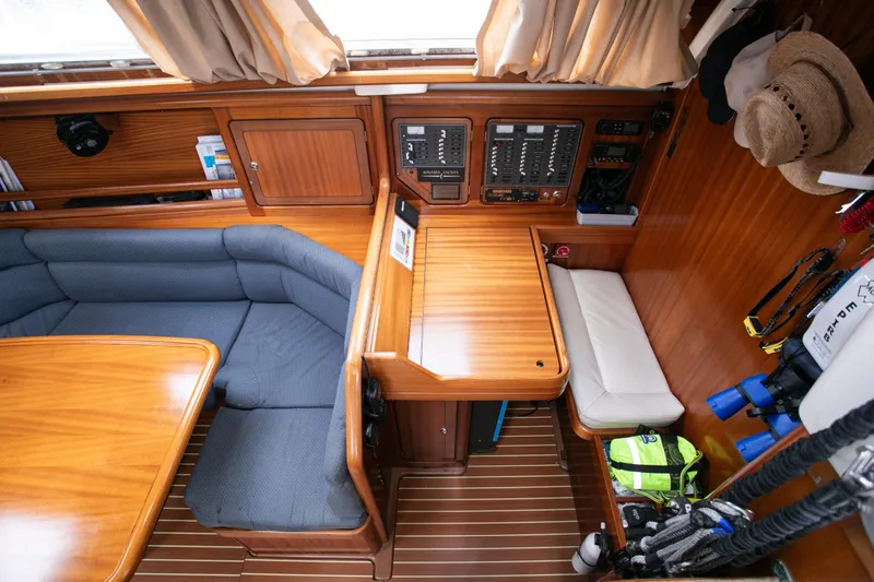 Epoch Yacht Photos Pics 