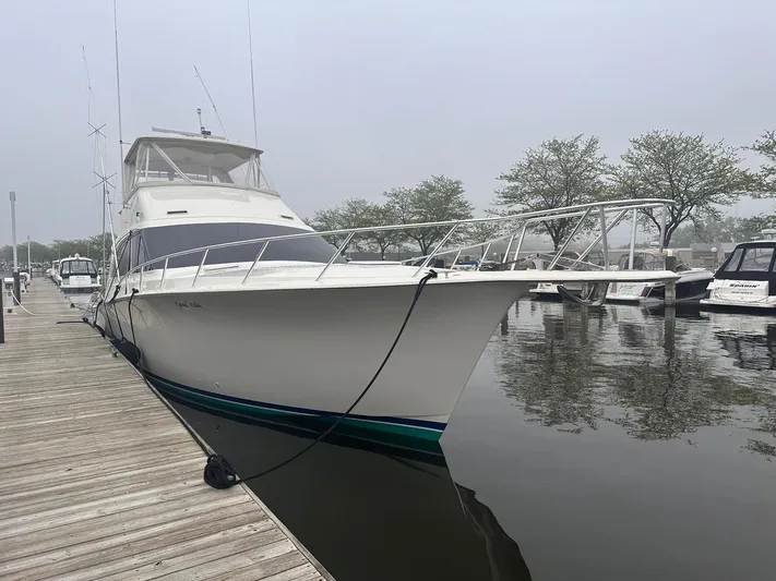 Gran Vida Yacht Photos Pics 