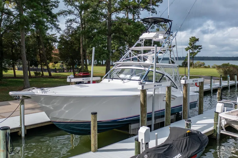 Sweet Water Yacht Photos Pics 