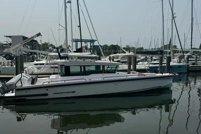 Axopar 37 Cross Cabin XC