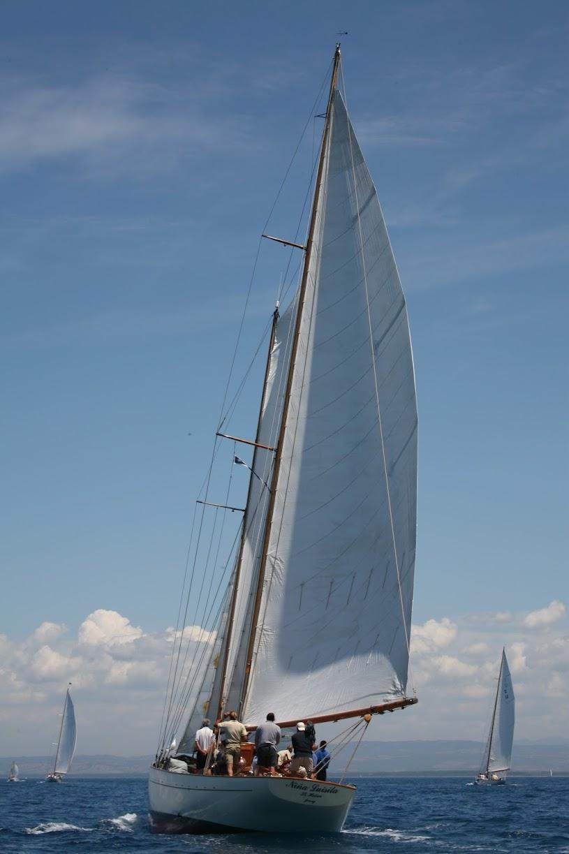 Baglietto Schooner image