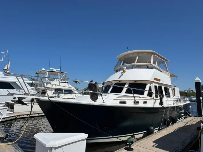 Carolina Girl Yacht Photos Pics 3 2005 Sabreline 47 Exterior 3