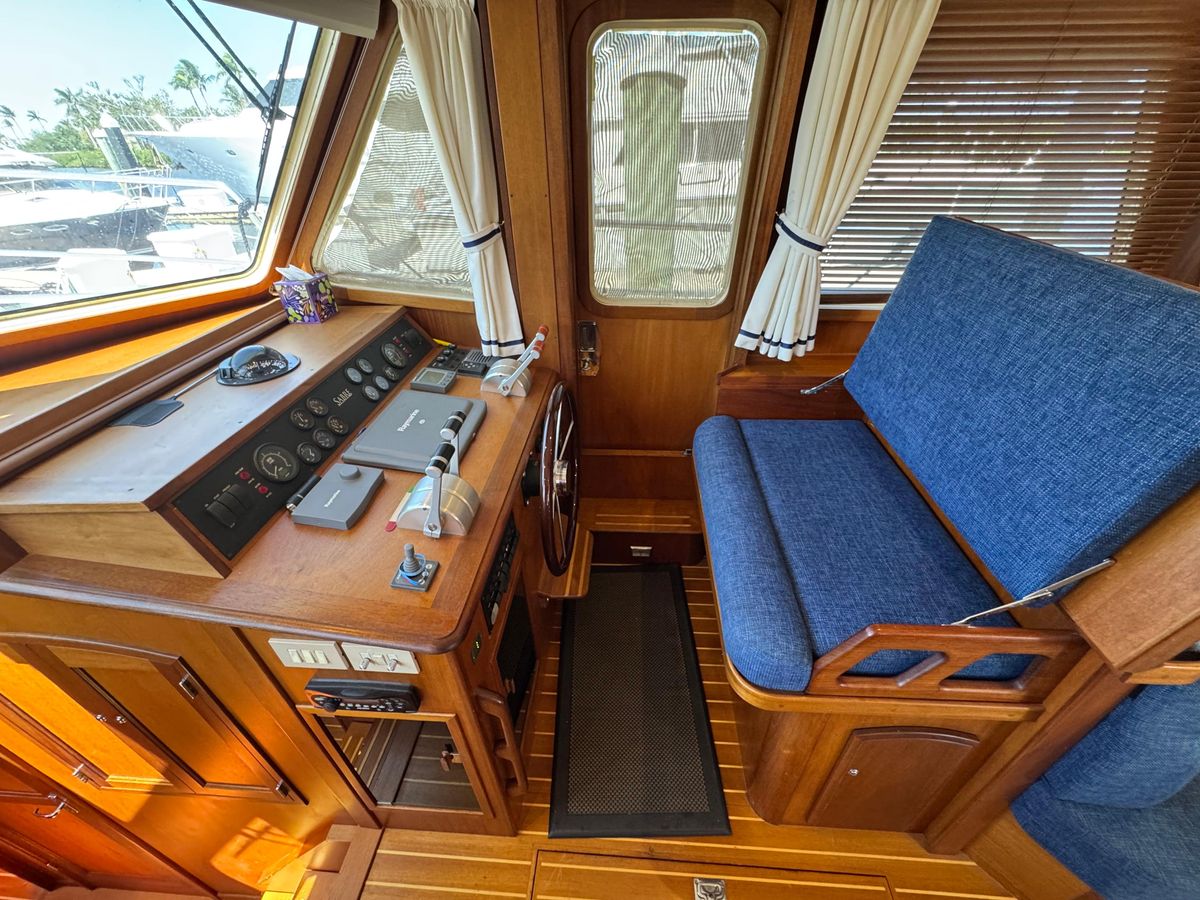 2005 Sabre 47 