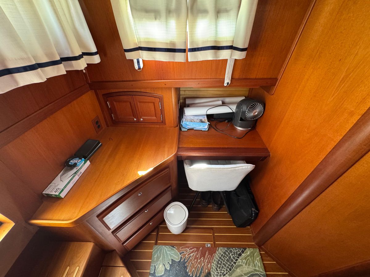 2005 Sabre 47 