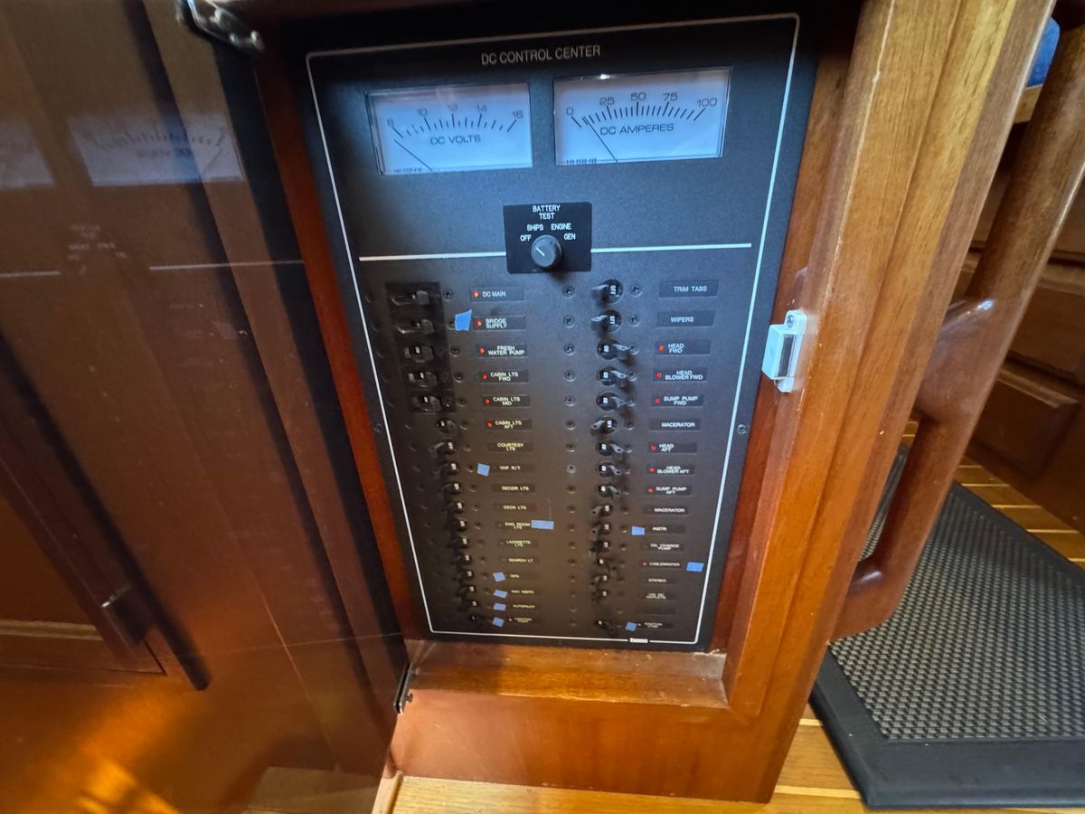 2005 Sabre 47 