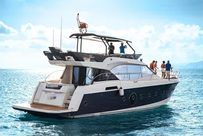 2015 Monte Carlo Yachts MC6