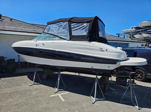 2011 Bayliner 802