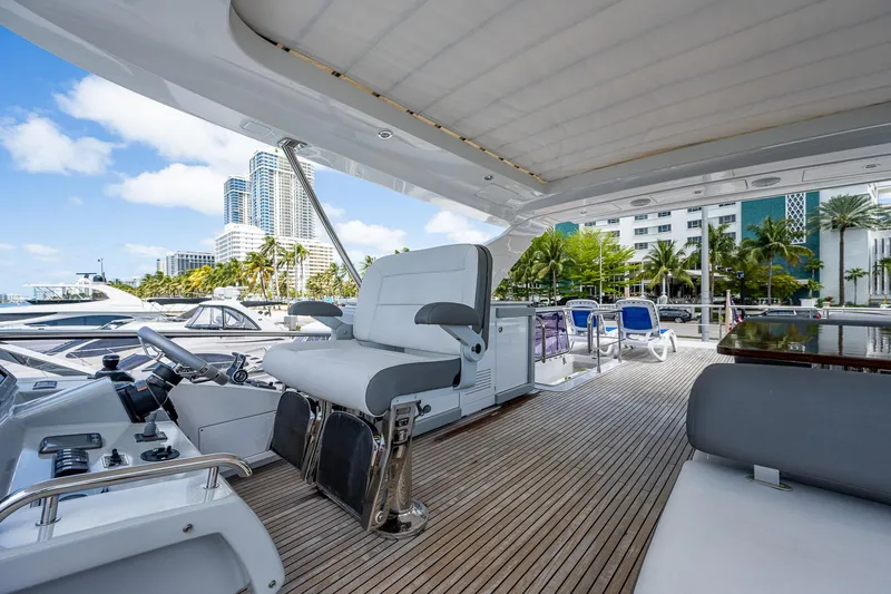 Staysea Yacht Photos Pics 