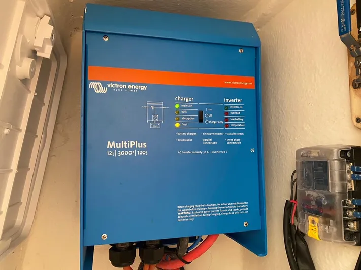 Ronin Yacht Photos Pics 