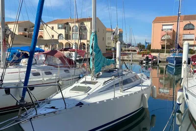 1985 Beneteau First 305