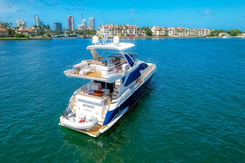 Independiente Yacht Photos Pics 