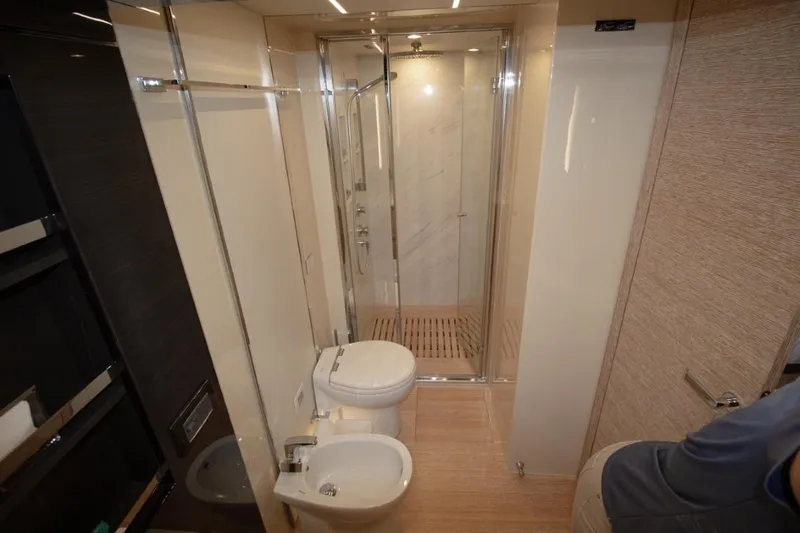 Independiente Yacht Photos Pics 