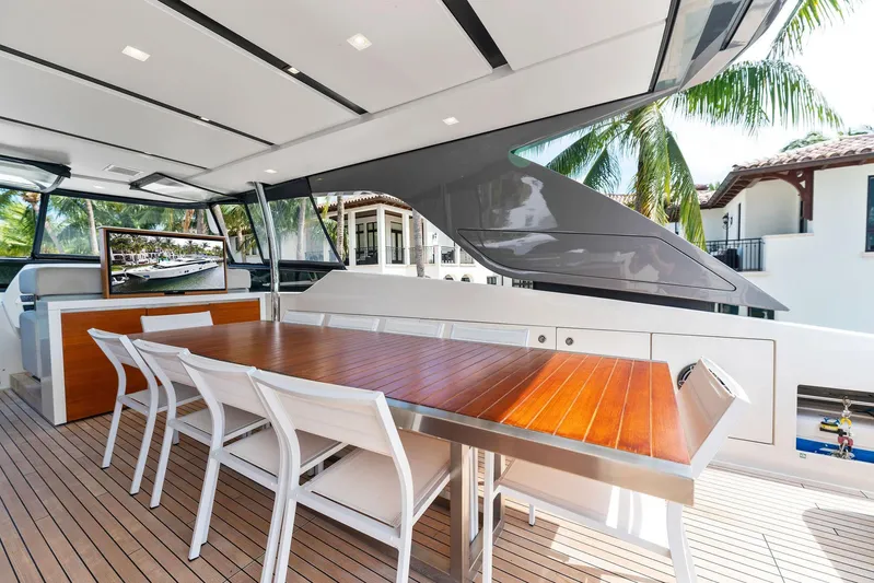 Notorious Yacht Photos Pics 